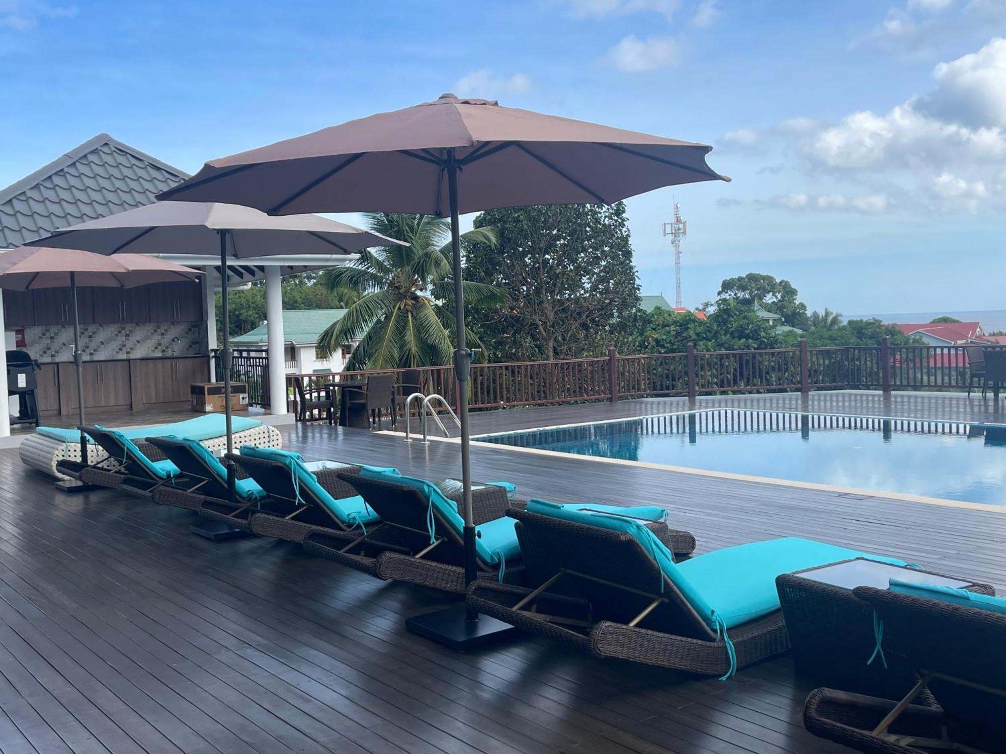 D'Offay Seaview Apartments Beau Vallon  Exterior photo