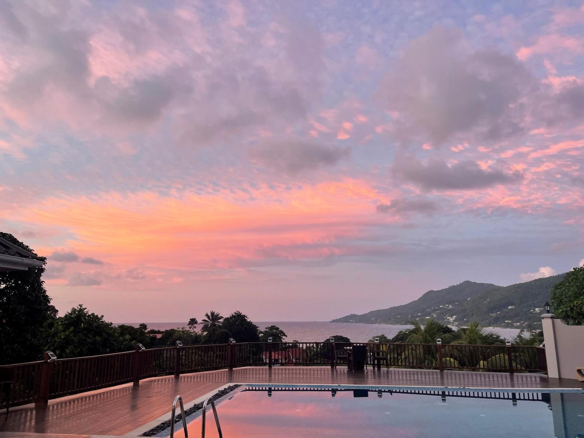 D'Offay Seaview Apartments Beau Vallon  Exterior photo
