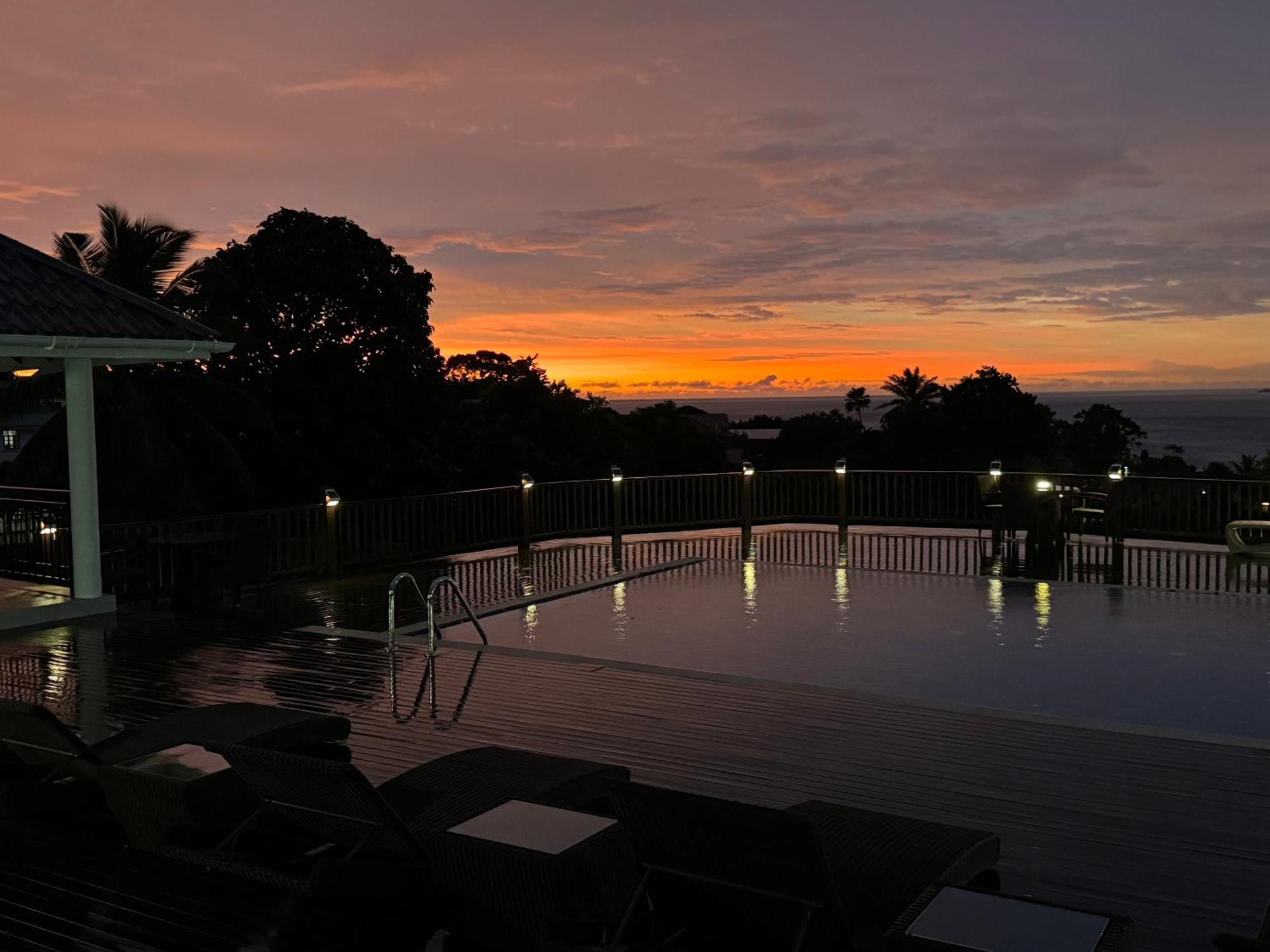 D'Offay Seaview Apartments Beau Vallon  Exterior photo