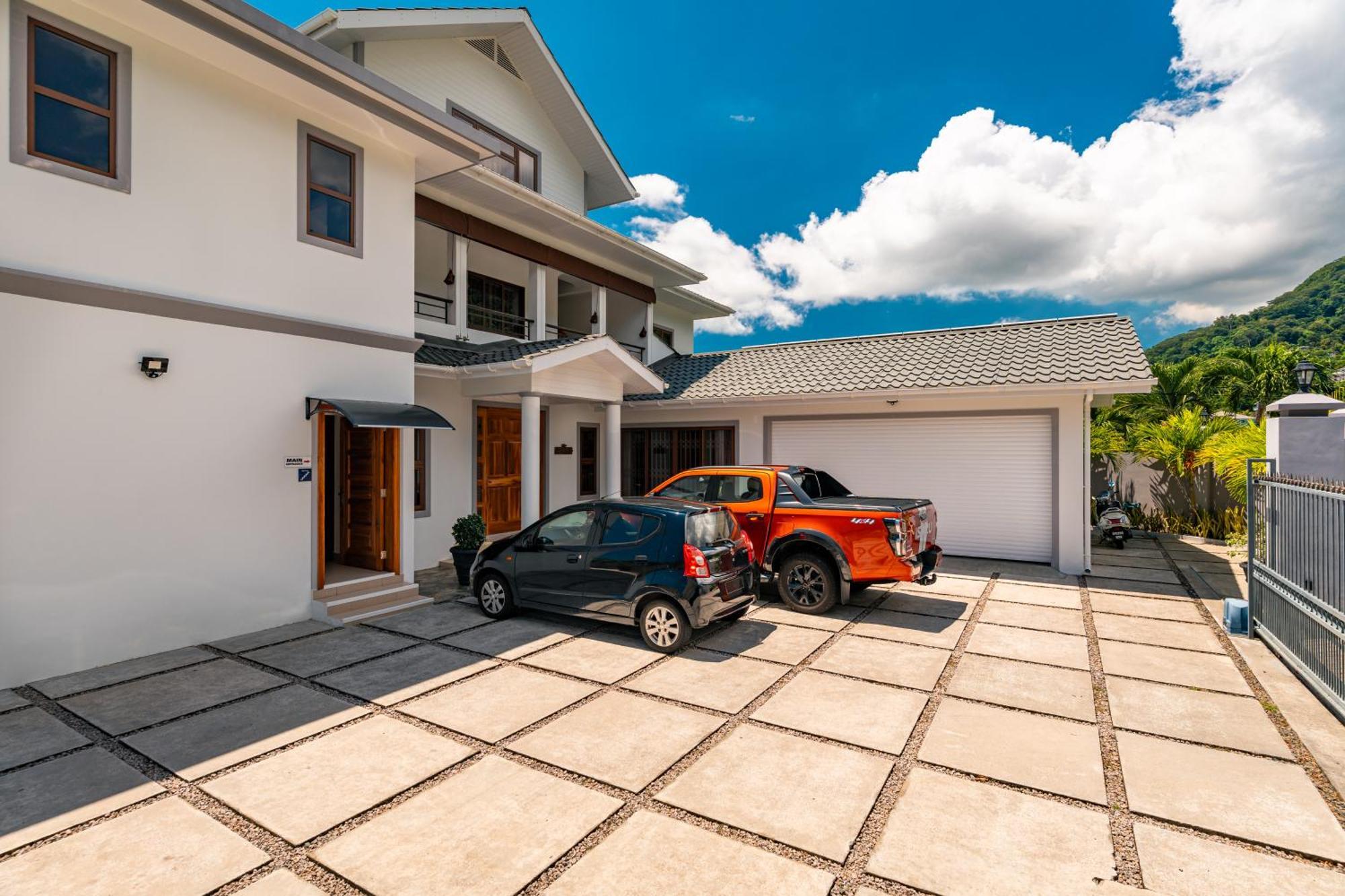 D'Offay Seaview Apartments Beau Vallon  Exterior photo