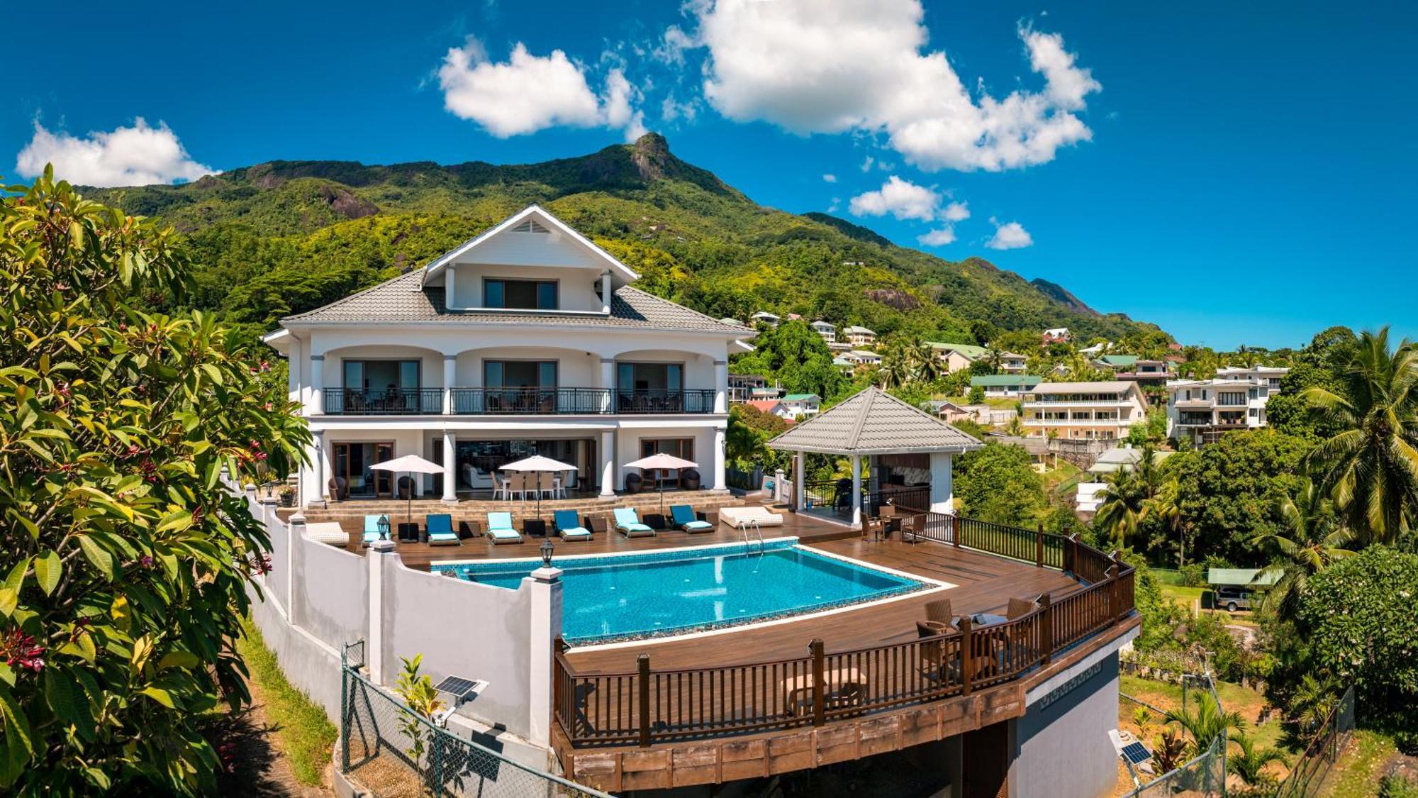 D'Offay Seaview Apartments Beau Vallon  Exterior photo